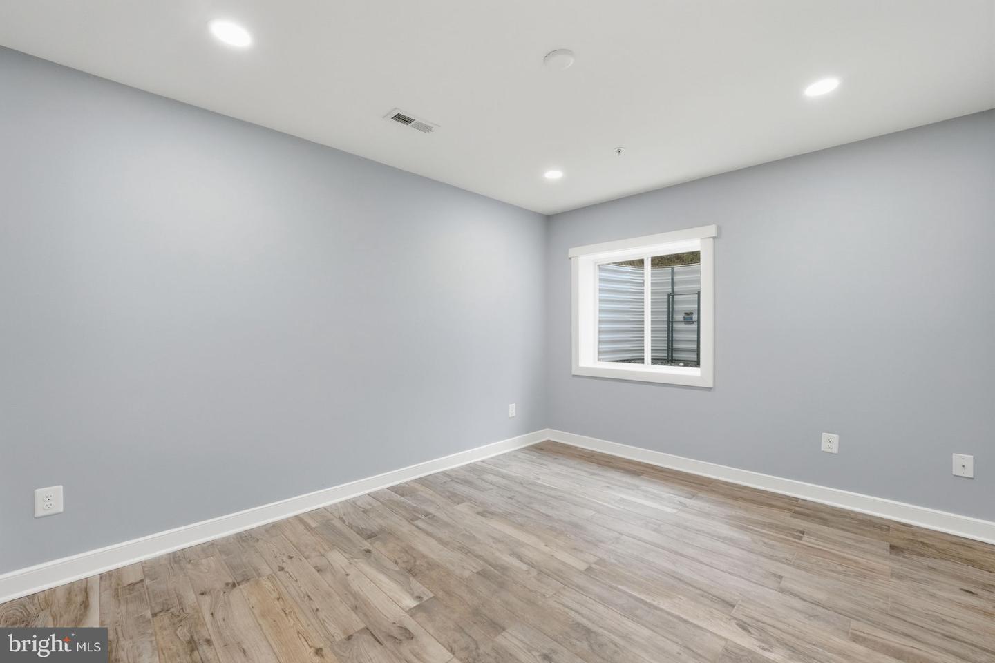 16908 TAKEAWAY LN, DUMFRIES, Virginia 22026, 4 Bedrooms Bedrooms, ,3 BathroomsBathrooms,Residential,For sale,16908 TAKEAWAY LN,VAPW2105098 MLS # VAPW2105098