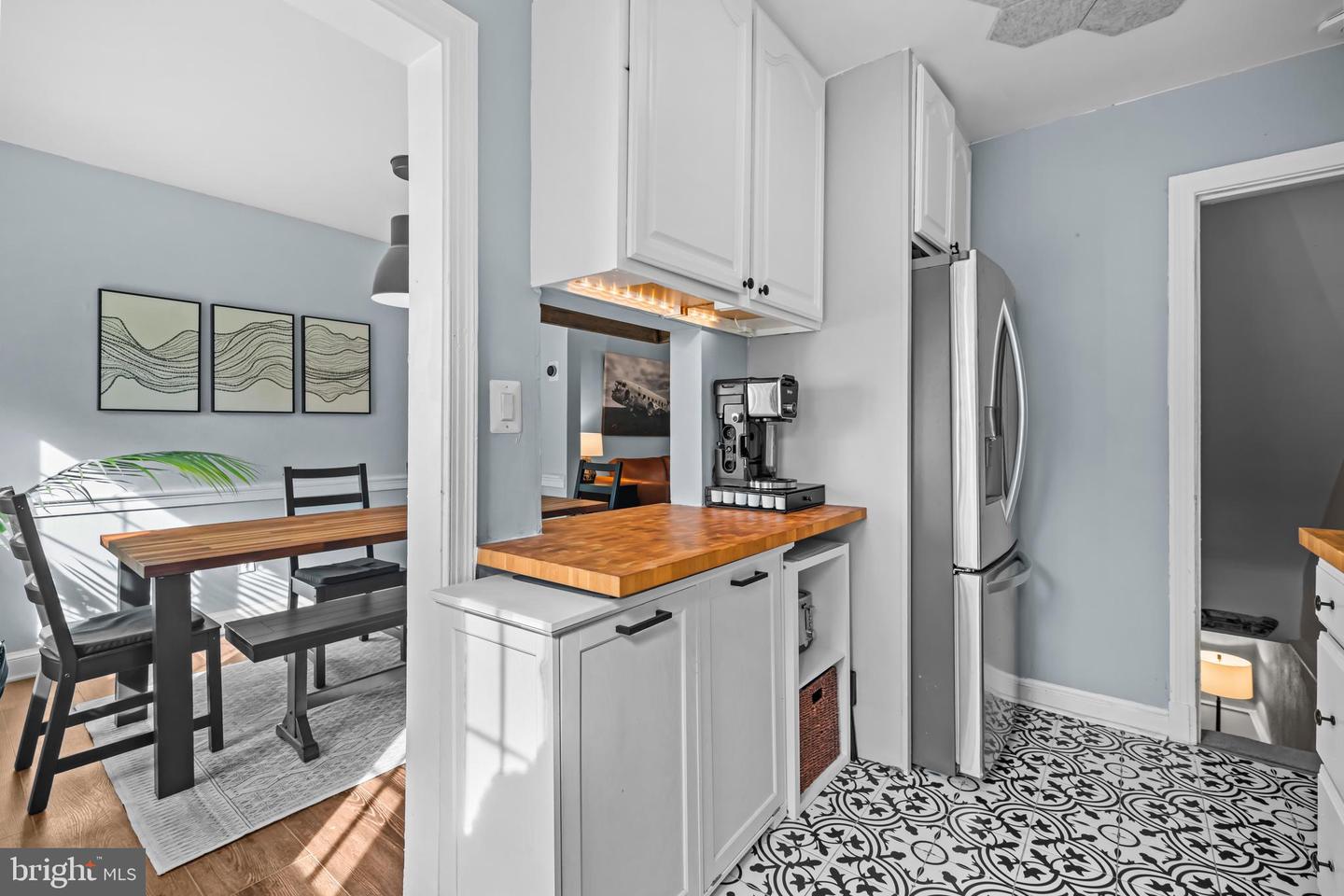 708 CHETWORTH PL, ALEXANDRIA, Virginia 22314, 2 Bedrooms Bedrooms, 9 Rooms Rooms,1 BathroomBathrooms,Residential,For sale,708 CHETWORTH PL,VAAX2050400 MLS # VAAX2050400
