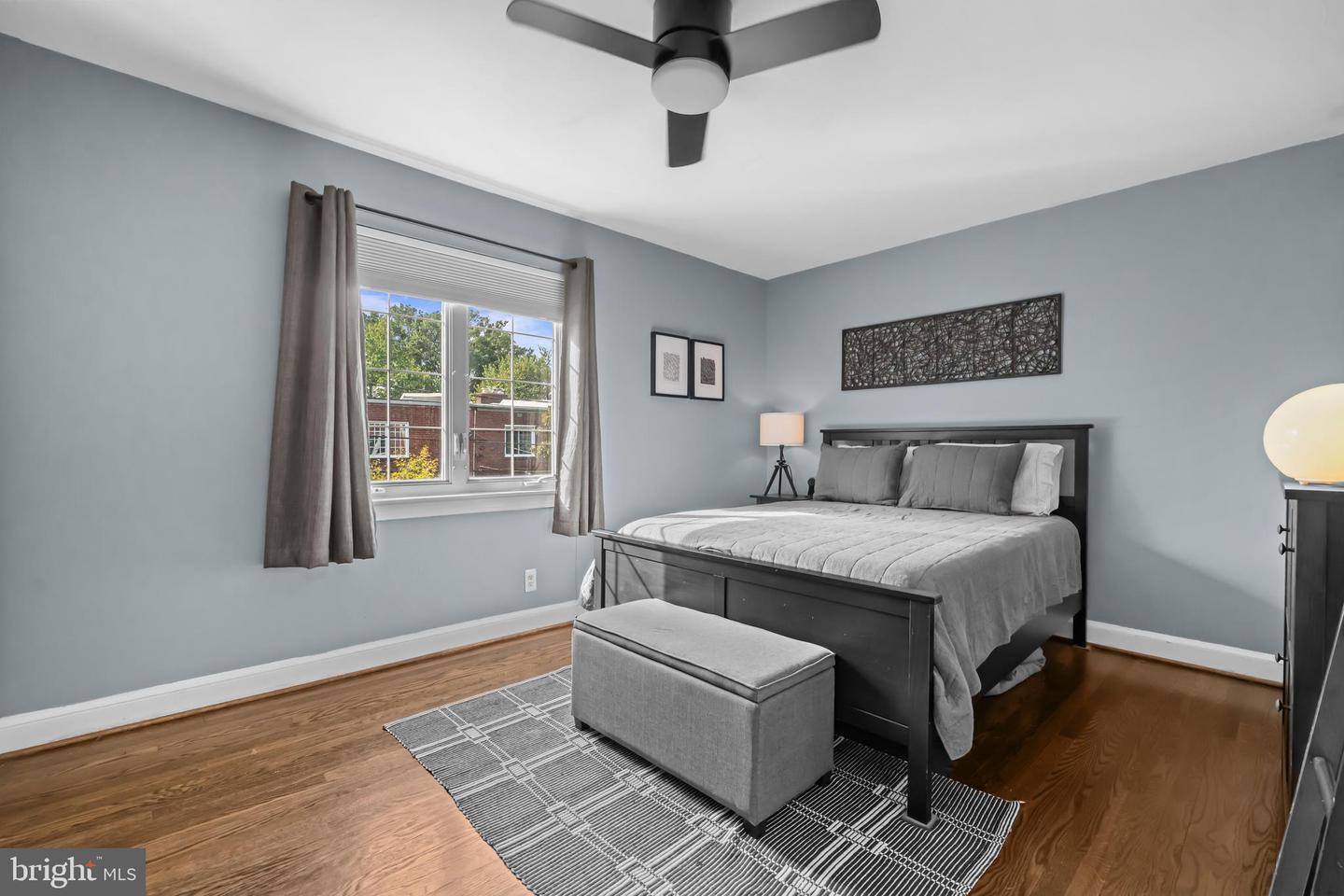 708 CHETWORTH PL, ALEXANDRIA, Virginia 22314, 2 Bedrooms Bedrooms, 9 Rooms Rooms,1 BathroomBathrooms,Residential,For sale,708 CHETWORTH PL,VAAX2050400 MLS # VAAX2050400