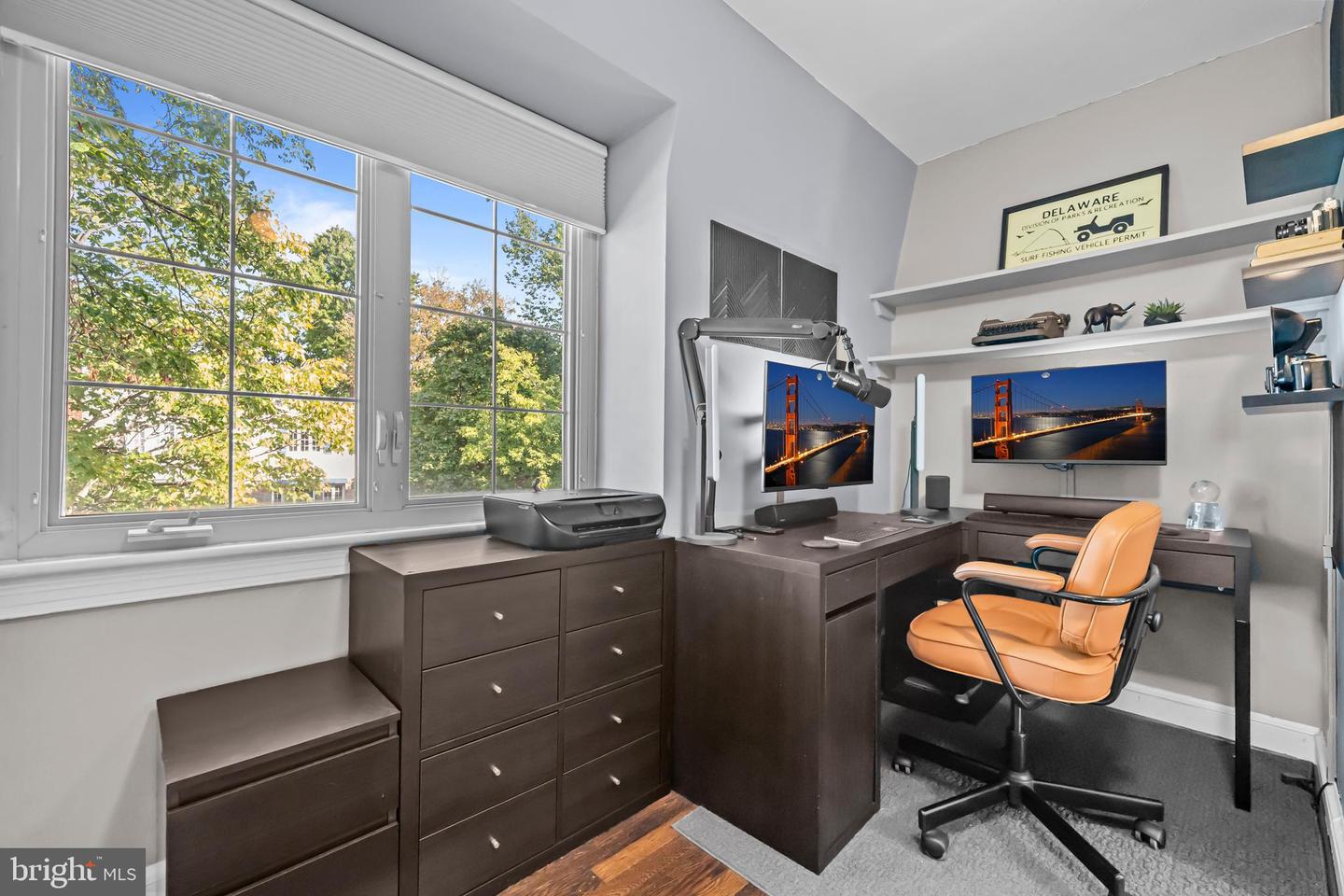 708 CHETWORTH PL, ALEXANDRIA, Virginia 22314, 2 Bedrooms Bedrooms, 9 Rooms Rooms,1 BathroomBathrooms,Residential,For sale,708 CHETWORTH PL,VAAX2050400 MLS # VAAX2050400