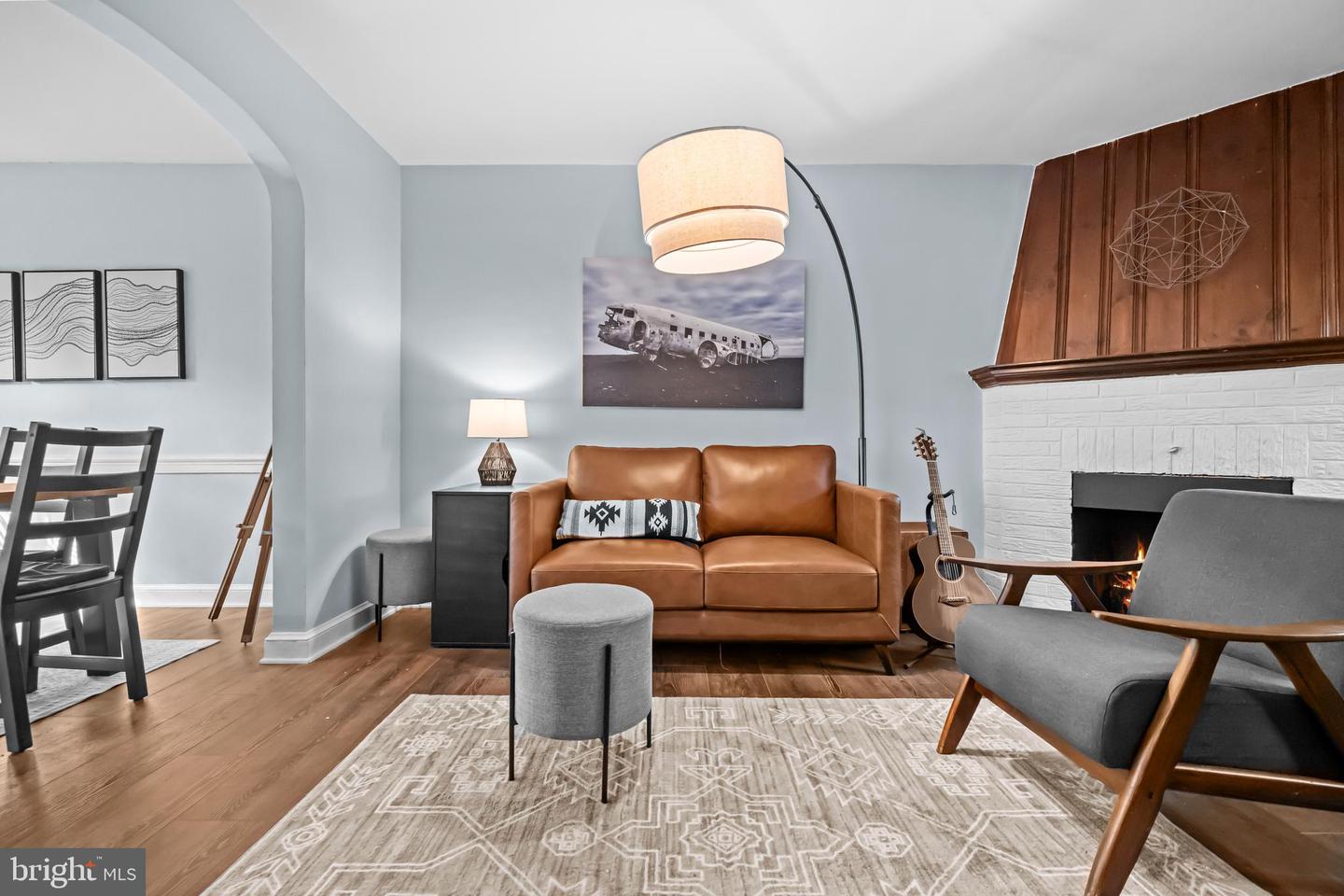 708 CHETWORTH PL, ALEXANDRIA, Virginia 22314, 2 Bedrooms Bedrooms, 9 Rooms Rooms,1 BathroomBathrooms,Residential,For sale,708 CHETWORTH PL,VAAX2050400 MLS # VAAX2050400