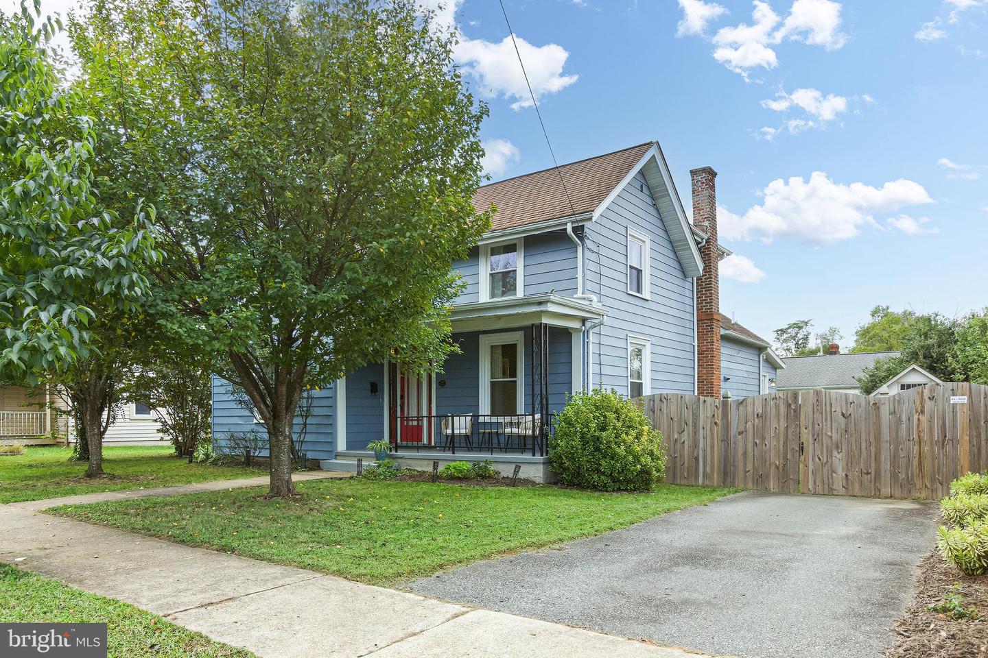510 SPOTTSWOOD ST, FREDERICKSBURG, Virginia 22401, 4 Bedrooms Bedrooms, ,2 BathroomsBathrooms,Residential,For sale,510 SPOTTSWOOD ST,VAFB2009050 MLS # VAFB2009050