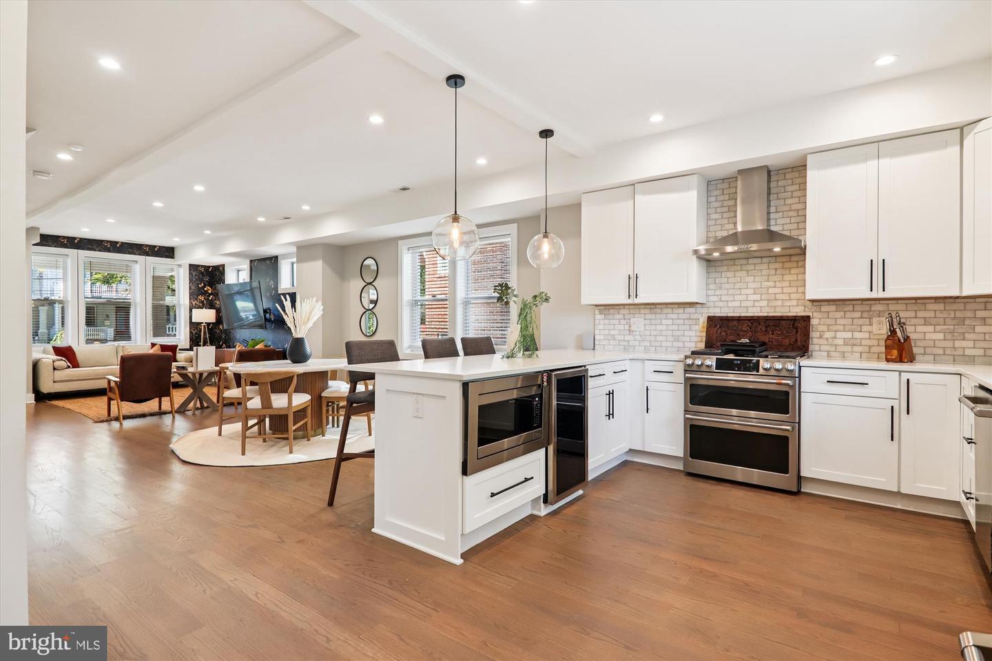 4405 NEW HAMPSHIRE AVE NW, WASHINGTON, District Of Columbia 20011, 4 Bedrooms Bedrooms, ,3 BathroomsBathrooms,Residential,For sale,4405 NEW HAMPSHIRE AVE NW,DCDC2225208 MLS # DCDC2225208