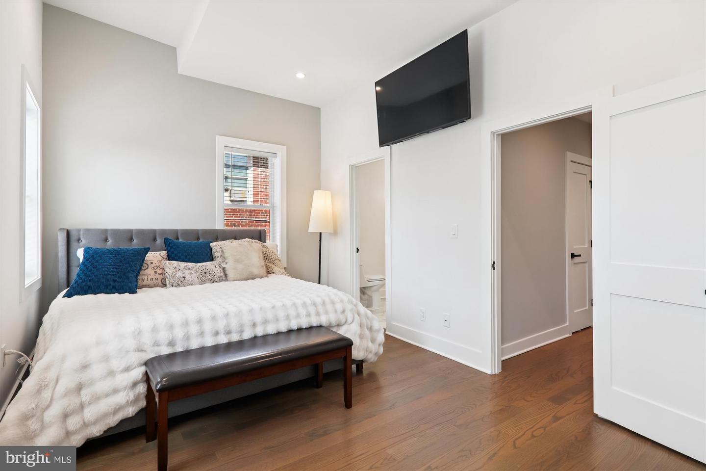 4405 NEW HAMPSHIRE AVE NW, WASHINGTON, District Of Columbia 20011, 4 Bedrooms Bedrooms, ,3 BathroomsBathrooms,Residential,For sale,4405 NEW HAMPSHIRE AVE NW,DCDC2225208 MLS # DCDC2225208