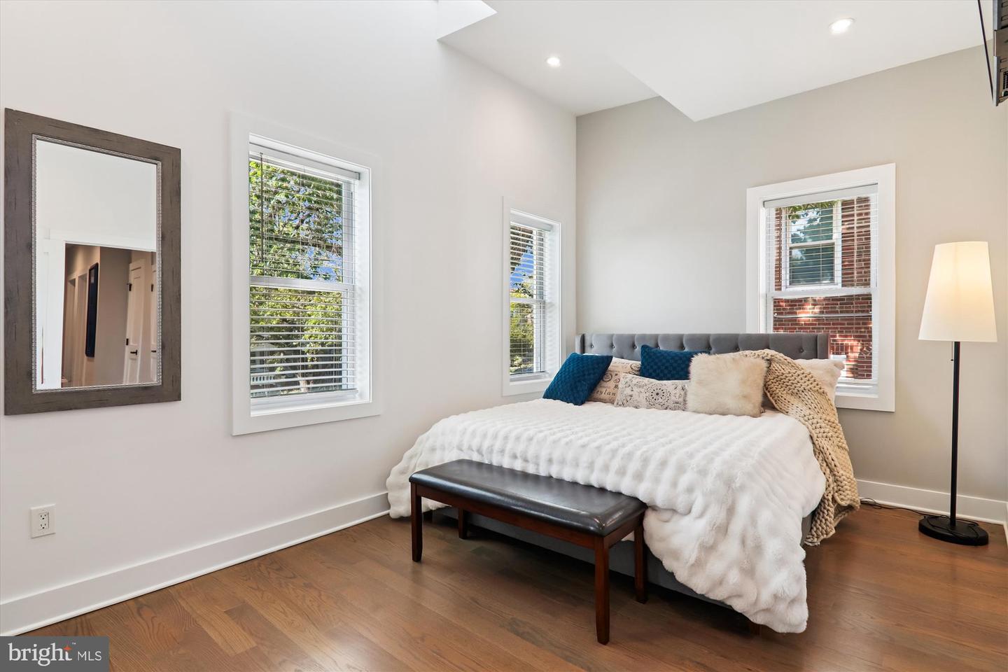 4405 NEW HAMPSHIRE AVE NW, WASHINGTON, District Of Columbia 20011, 4 Bedrooms Bedrooms, ,3 BathroomsBathrooms,Residential,For sale,4405 NEW HAMPSHIRE AVE NW,DCDC2225208 MLS # DCDC2225208