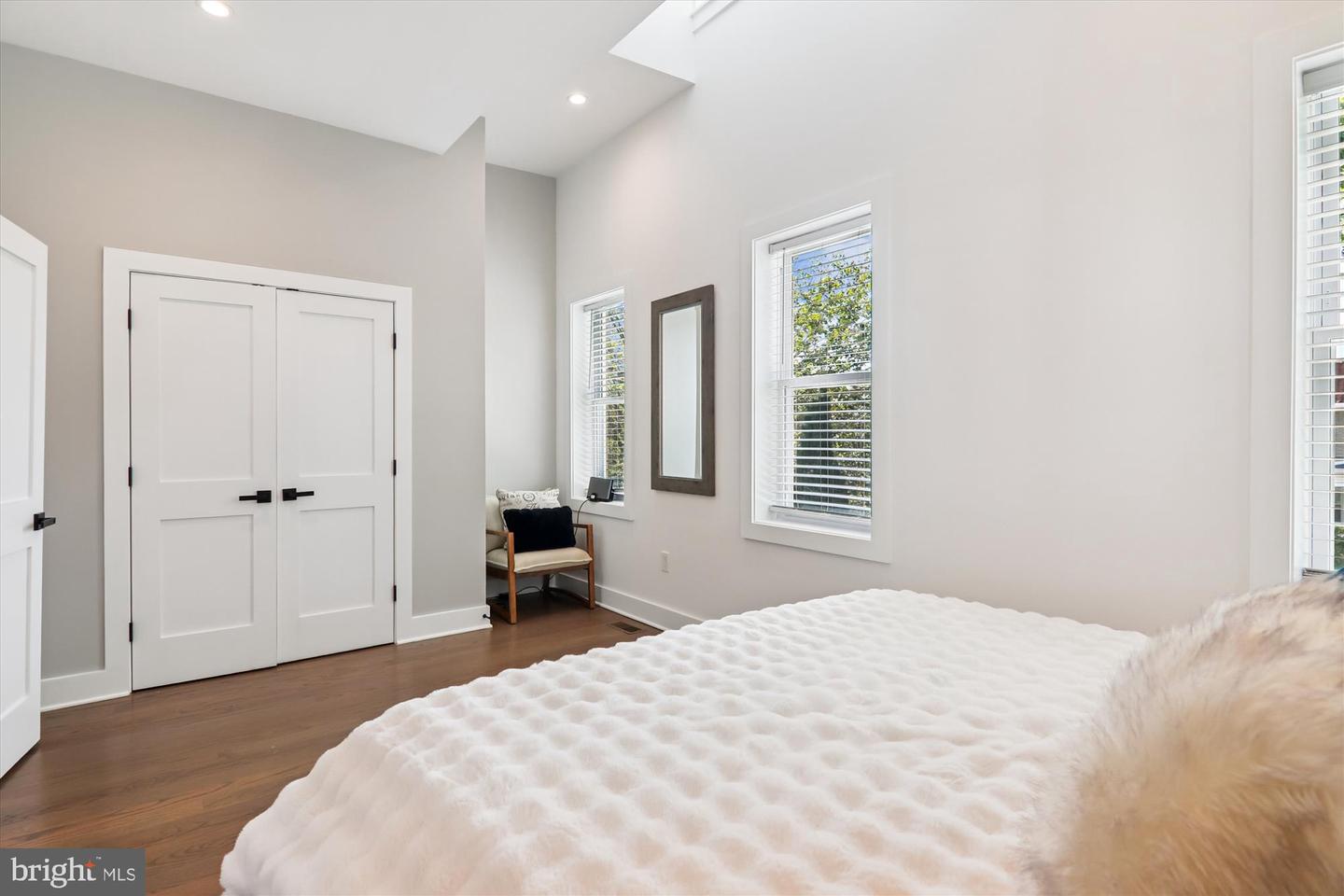 4405 NEW HAMPSHIRE AVE NW, WASHINGTON, District Of Columbia 20011, 4 Bedrooms Bedrooms, ,3 BathroomsBathrooms,Residential,For sale,4405 NEW HAMPSHIRE AVE NW,DCDC2225208 MLS # DCDC2225208