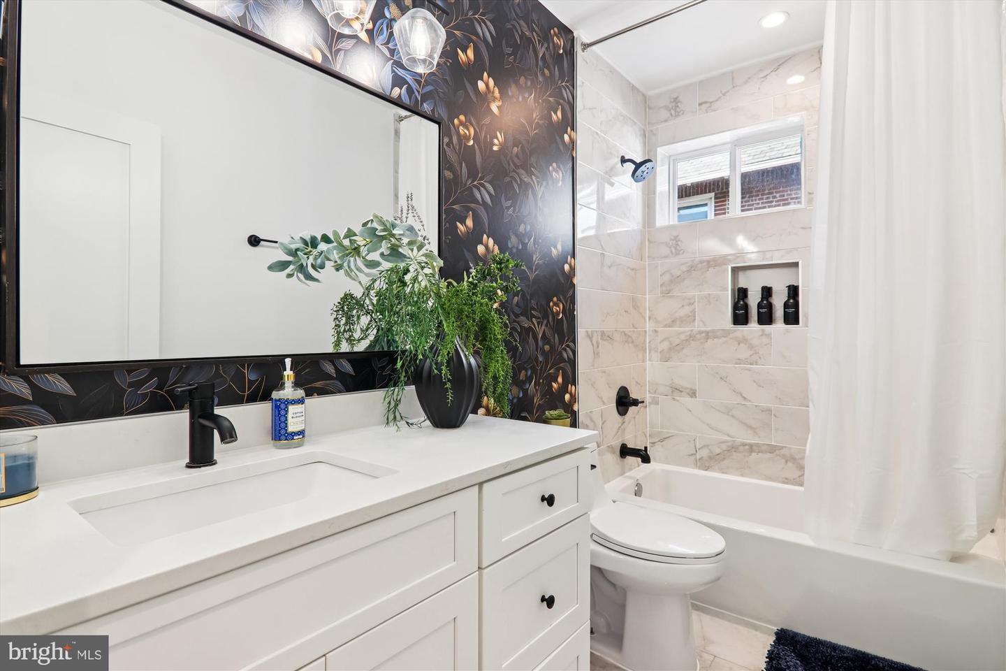 4405 NEW HAMPSHIRE AVE NW, WASHINGTON, District Of Columbia 20011, 4 Bedrooms Bedrooms, ,3 BathroomsBathrooms,Residential,For sale,4405 NEW HAMPSHIRE AVE NW,DCDC2225208 MLS # DCDC2225208