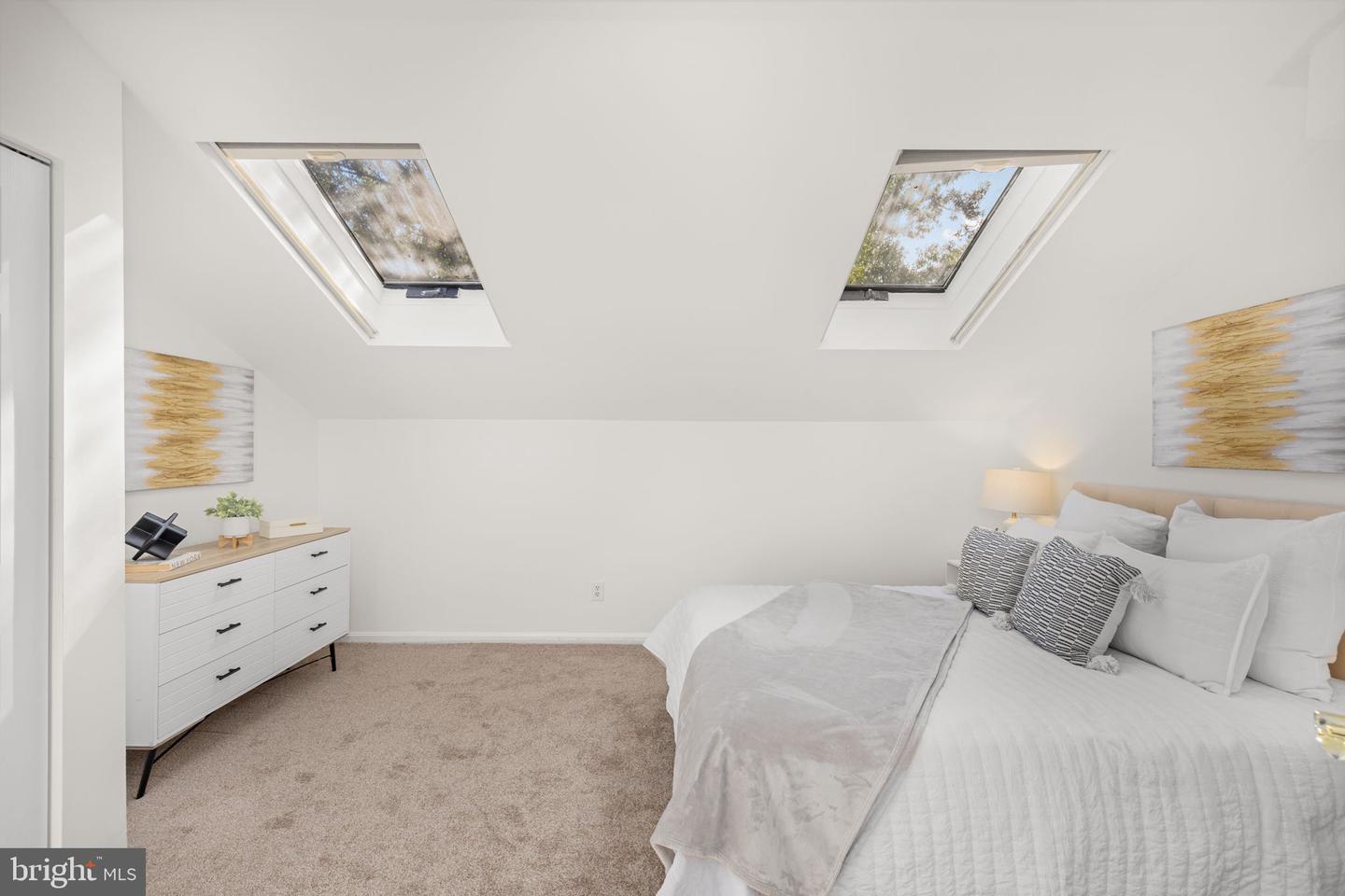 1930 NEW HAMPSHIRE AVE NW #51, WASHINGTON, District Of Columbia 20009, 2 Bedrooms Bedrooms, 7 Rooms Rooms,2 BathroomsBathrooms,Residential,For sale,1930 NEW HAMPSHIRE AVE NW #51,DCDC2225212 MLS # DCDC2225212