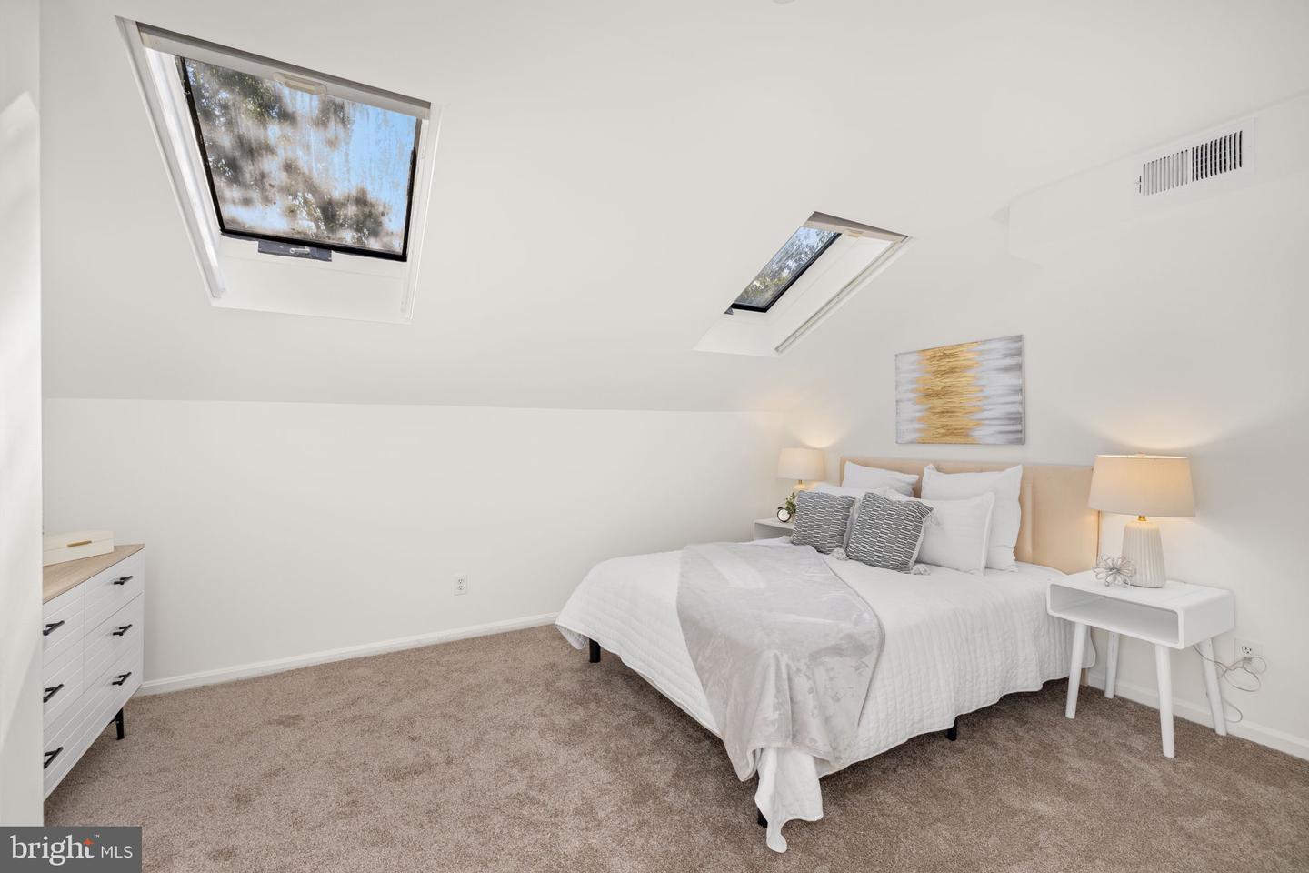 1930 NEW HAMPSHIRE AVE NW #51, WASHINGTON, District Of Columbia 20009, 2 Bedrooms Bedrooms, 7 Rooms Rooms,2 BathroomsBathrooms,Residential,For sale,1930 NEW HAMPSHIRE AVE NW #51,DCDC2225212 MLS # DCDC2225212