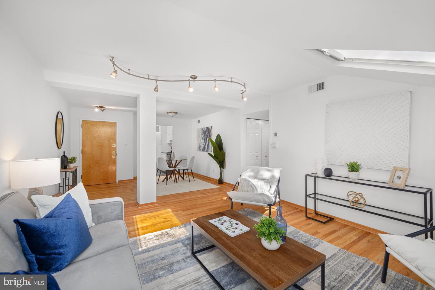 1930 NEW HAMPSHIRE AVE NW #51, WASHINGTON, District Of Columbia 20009, 2 Bedrooms Bedrooms, 7 Rooms Rooms,2 BathroomsBathrooms,Residential,For sale,1930 NEW HAMPSHIRE AVE NW #51,DCDC2225212 MLS # DCDC2225212