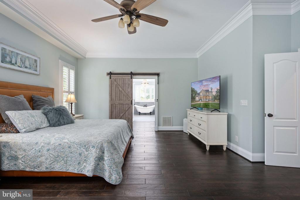 11004 SHERIDAN DR, SPOTSYLVANIA, Virginia 22551, 5 Bedrooms Bedrooms, ,5 BathroomsBathrooms,Residential,11004 SHERIDAN DR,VASP2036778 MLS # VASP2036778
