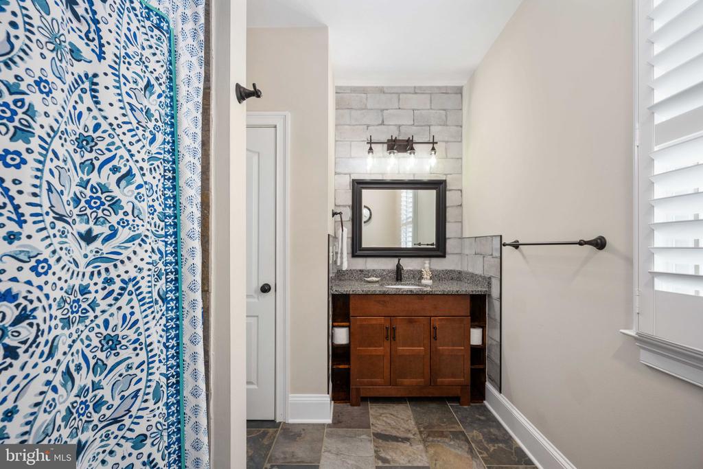 11004 SHERIDAN DR, SPOTSYLVANIA, Virginia 22551, 5 Bedrooms Bedrooms, ,5 BathroomsBathrooms,Residential,11004 SHERIDAN DR,VASP2036778 MLS # VASP2036778