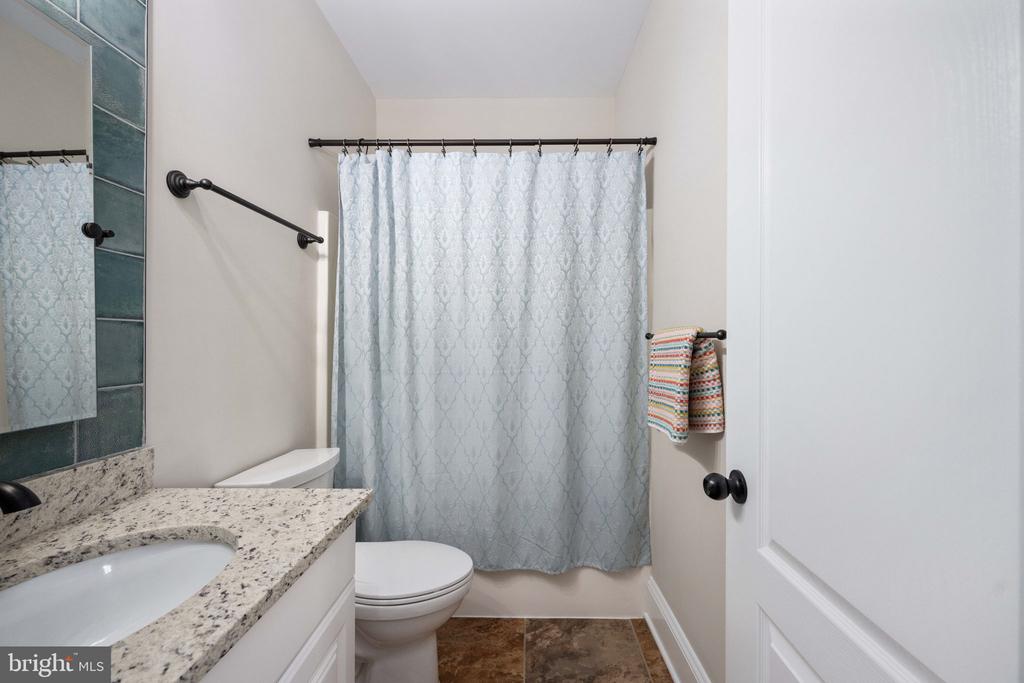 11004 SHERIDAN DR, SPOTSYLVANIA, Virginia 22551, 5 Bedrooms Bedrooms, ,5 BathroomsBathrooms,Residential,11004 SHERIDAN DR,VASP2036778 MLS # VASP2036778