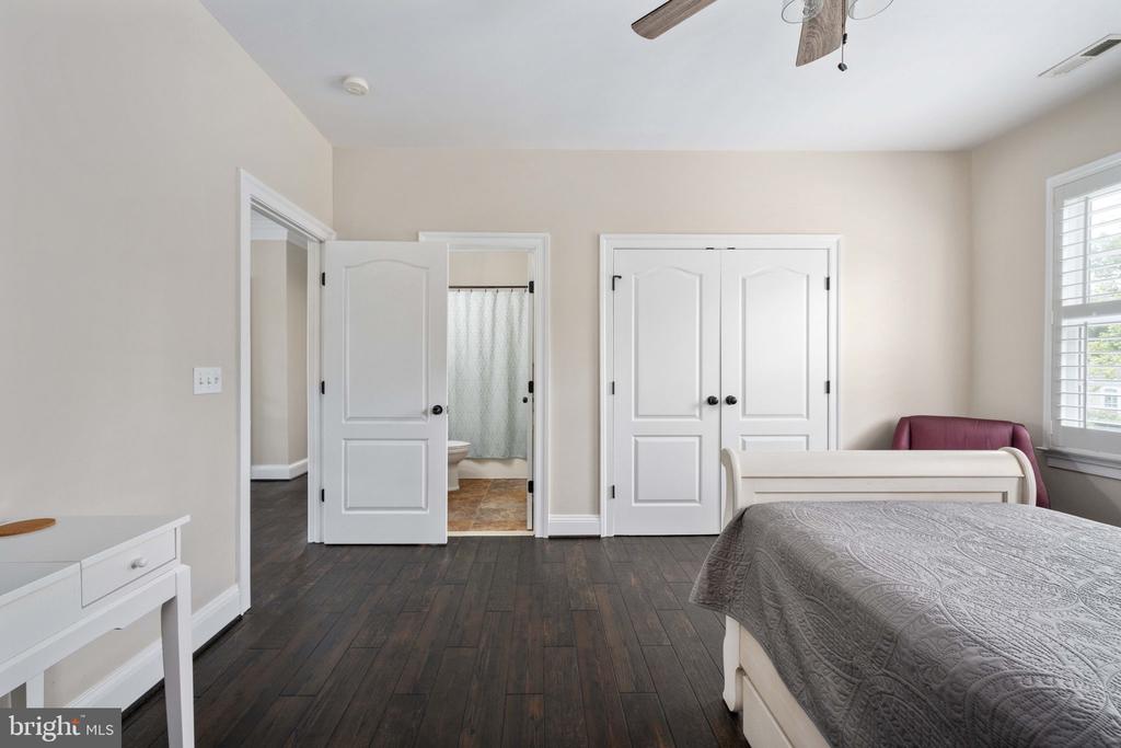 11004 SHERIDAN DR, SPOTSYLVANIA, Virginia 22551, 5 Bedrooms Bedrooms, ,5 BathroomsBathrooms,Residential,11004 SHERIDAN DR,VASP2036778 MLS # VASP2036778