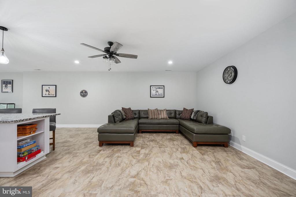 11004 SHERIDAN DR, SPOTSYLVANIA, Virginia 22551, 5 Bedrooms Bedrooms, ,5 BathroomsBathrooms,Residential,11004 SHERIDAN DR,VASP2036778 MLS # VASP2036778