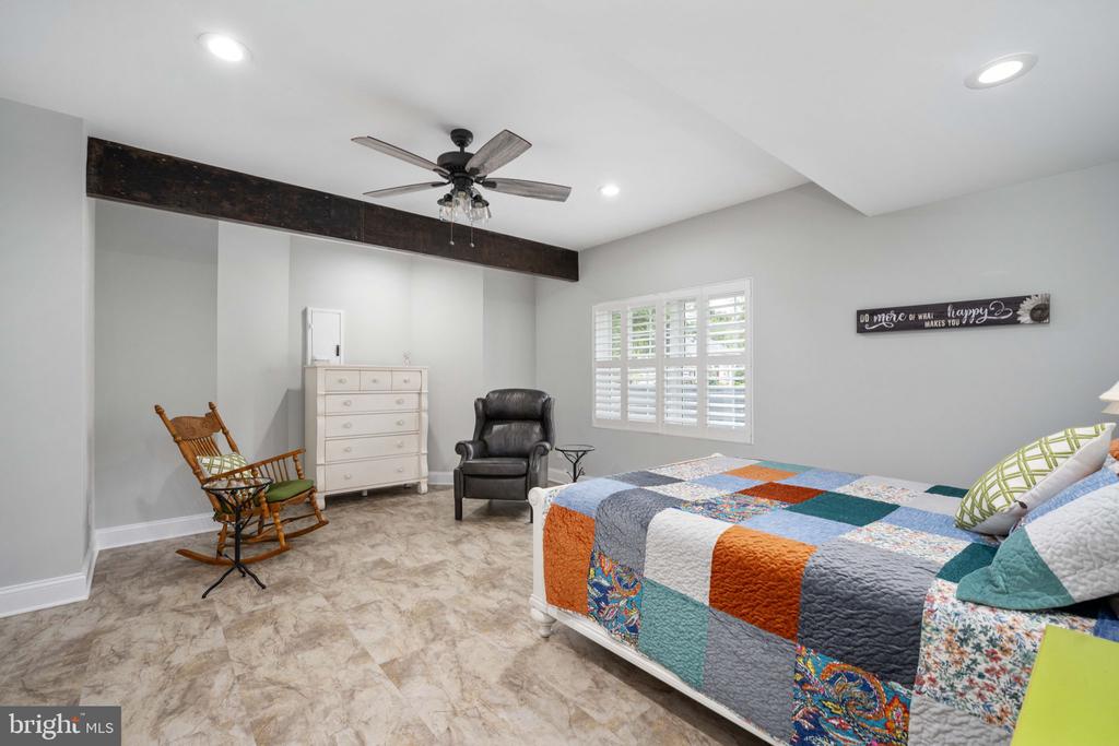 11004 SHERIDAN DR, SPOTSYLVANIA, Virginia 22551, 5 Bedrooms Bedrooms, ,5 BathroomsBathrooms,Residential,11004 SHERIDAN DR,VASP2036778 MLS # VASP2036778