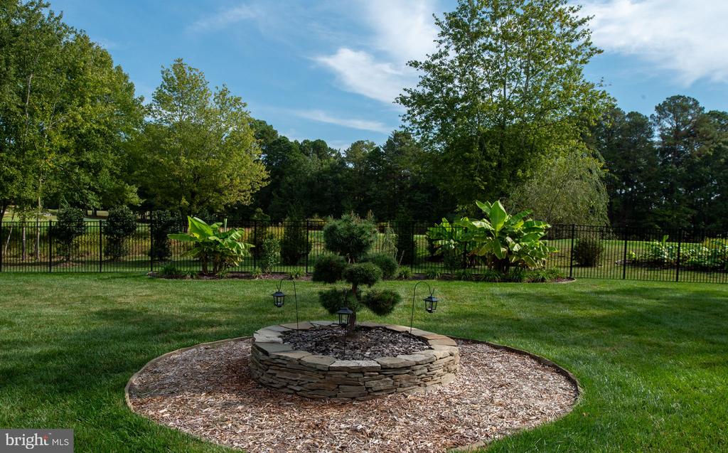 11004 SHERIDAN DR, SPOTSYLVANIA, Virginia 22551, 5 Bedrooms Bedrooms, ,5 BathroomsBathrooms,Residential,11004 SHERIDAN DR,VASP2036778 MLS # VASP2036778