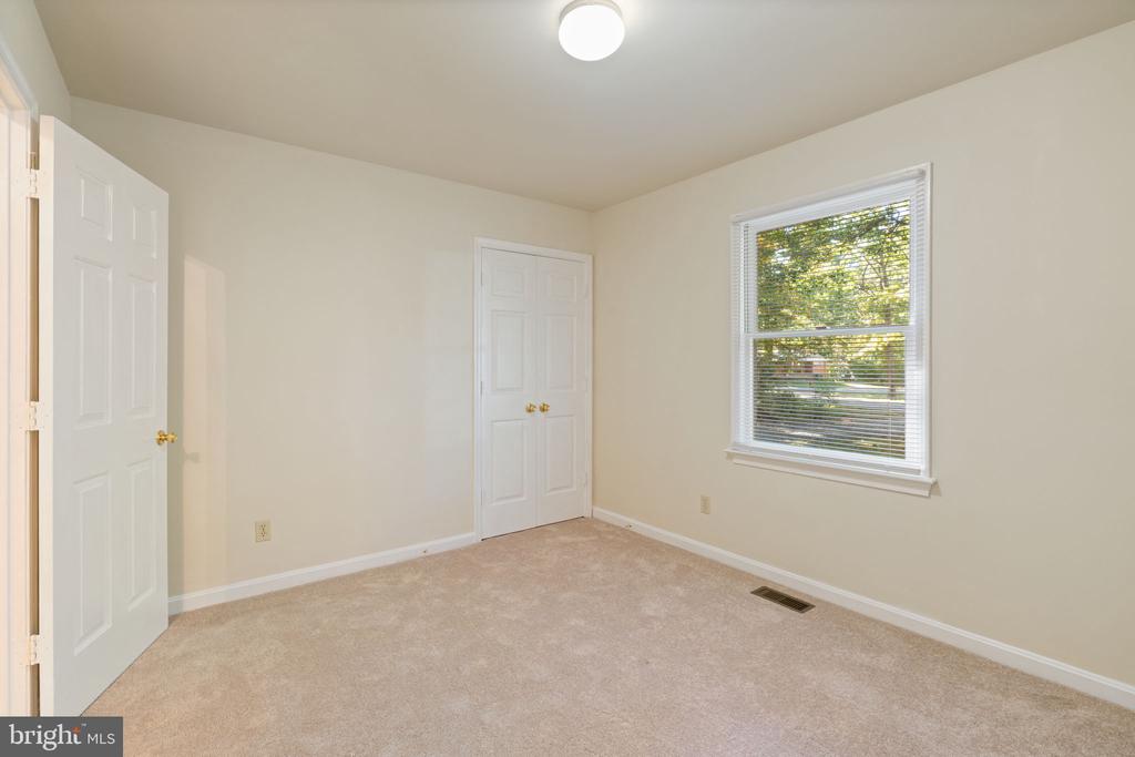 317 COOPER ST, SPOTSYLVANIA, Virginia 22551, 3 Bedrooms Bedrooms, ,1 BathroomBathrooms,Residential,317 COOPER ST,VASP2036820 MLS # VASP2036820