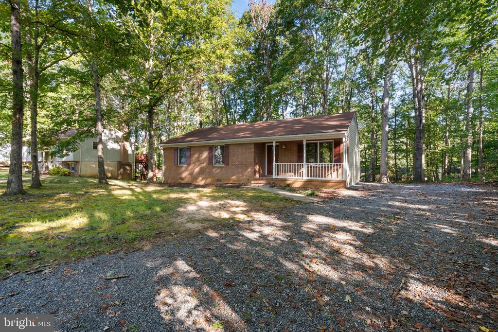 317 COOPER ST, SPOTSYLVANIA, Virginia 22551, 3 Bedrooms Bedrooms, ,1 BathroomBathrooms,Residential,317 COOPER ST,VASP2036820 MLS # VASP2036820