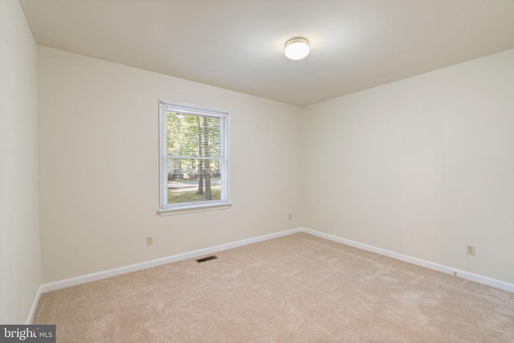 317 COOPER ST, SPOTSYLVANIA, Virginia 22551, 3 Bedrooms Bedrooms, ,1 BathroomBathrooms,Residential,317 COOPER ST,VASP2036820 MLS # VASP2036820