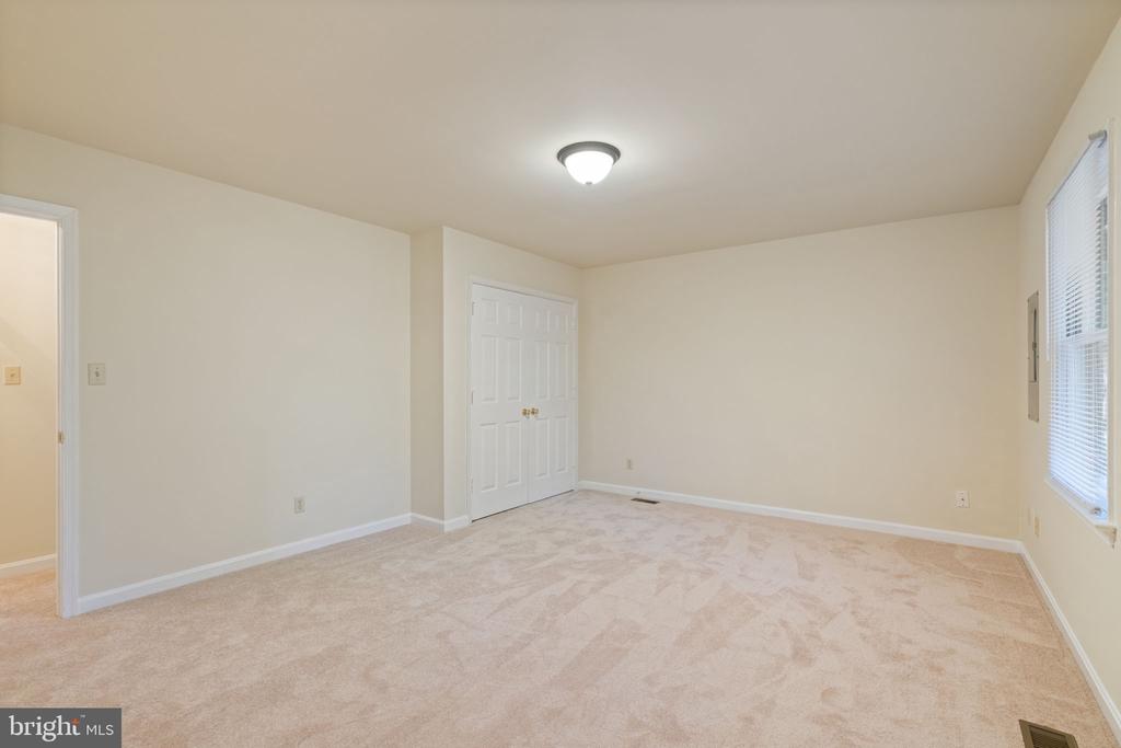 317 COOPER ST, SPOTSYLVANIA, Virginia 22551, 3 Bedrooms Bedrooms, ,1 BathroomBathrooms,Residential,317 COOPER ST,VASP2036820 MLS # VASP2036820