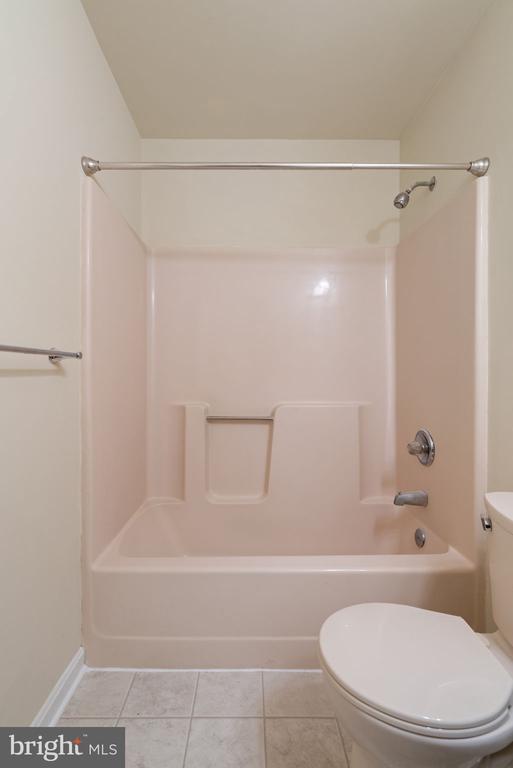 317 COOPER ST, SPOTSYLVANIA, Virginia 22551, 3 Bedrooms Bedrooms, ,1 BathroomBathrooms,Residential,317 COOPER ST,VASP2036820 MLS # VASP2036820
