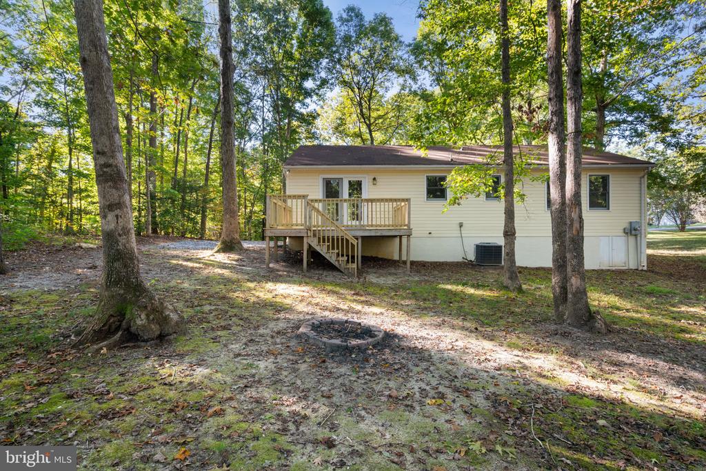 317 COOPER ST, SPOTSYLVANIA, Virginia 22551, 3 Bedrooms Bedrooms, ,1 BathroomBathrooms,Residential,317 COOPER ST,VASP2036820 MLS # VASP2036820