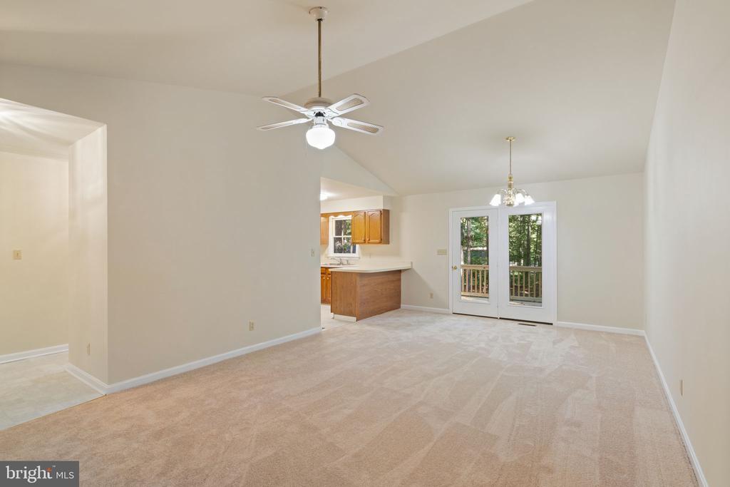 317 COOPER ST, SPOTSYLVANIA, Virginia 22551, 3 Bedrooms Bedrooms, ,1 BathroomBathrooms,Residential,317 COOPER ST,VASP2036820 MLS # VASP2036820