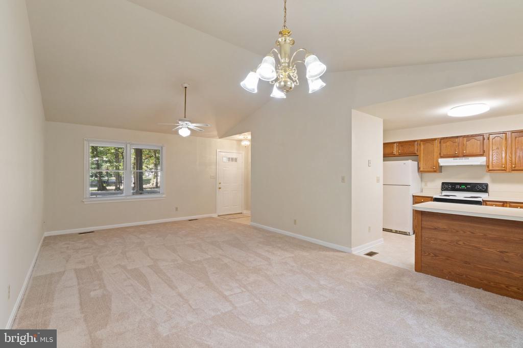 317 COOPER ST, SPOTSYLVANIA, Virginia 22551, 3 Bedrooms Bedrooms, ,1 BathroomBathrooms,Residential,317 COOPER ST,VASP2036820 MLS # VASP2036820