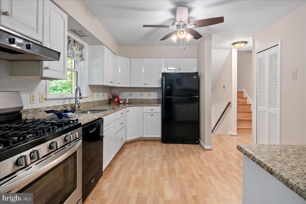 5025 KINGSTON DR, ANNANDALE, Virginia 22003, 5 Bedrooms Bedrooms, ,3 BathroomsBathrooms,Residential,For sale,5025 KINGSTON DR,VAFX2272692 MLS # VAFX2272692