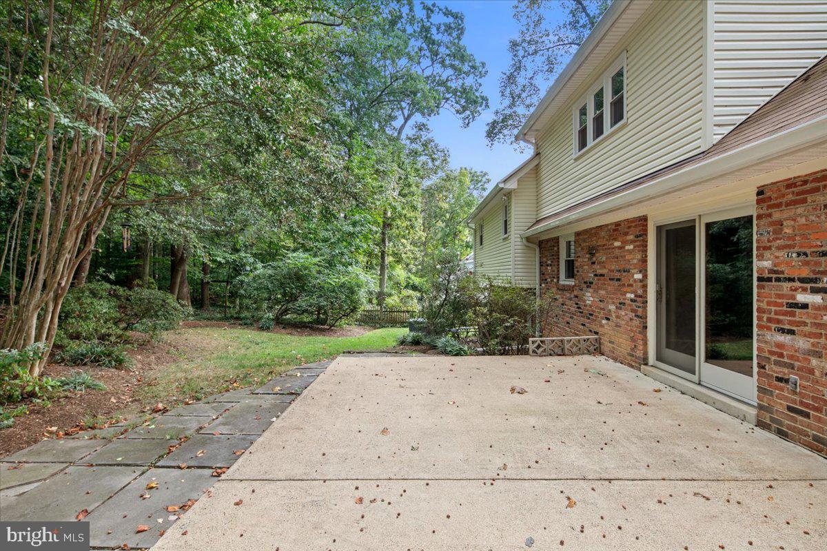5025 KINGSTON DR, ANNANDALE, Virginia 22003, 5 Bedrooms Bedrooms, ,3 BathroomsBathrooms,Residential,For sale,5025 KINGSTON DR,VAFX2272692 MLS # VAFX2272692