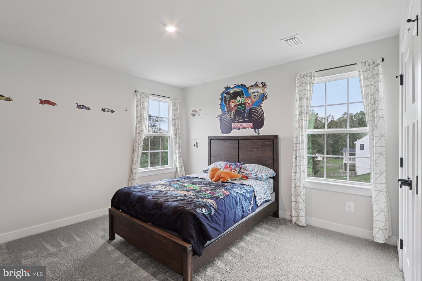 1 GRANVILLE DR, FREDERICKSBURG, Virginia 22405, 4 Bedrooms Bedrooms, ,3 BathroomsBathrooms,Residential,For sale,1 GRANVILLE DR,VAST2043274 MLS # VAST2043274