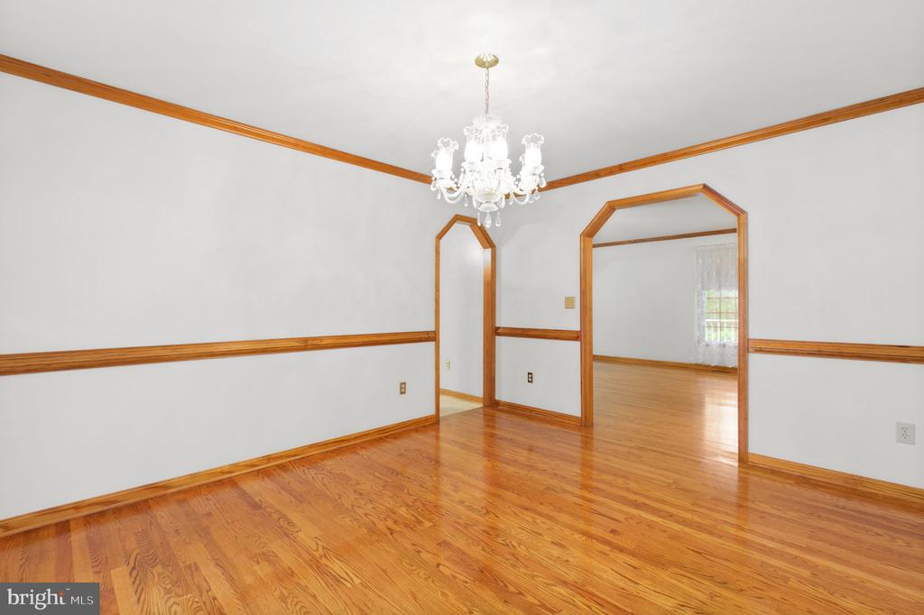 6628 COURTHOUSE RD, SPOTSYLVANIA, Virginia 22551, 3 Bedrooms Bedrooms, ,2 BathroomsBathrooms,Residential,6628 COURTHOUSE RD,VASP2036882 MLS # VASP2036882