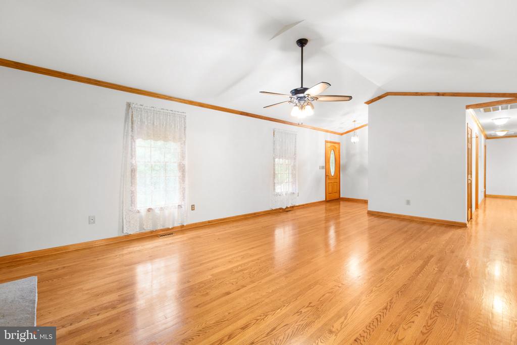 6628 COURTHOUSE RD, SPOTSYLVANIA, Virginia 22551, 3 Bedrooms Bedrooms, ,2 BathroomsBathrooms,Residential,6628 COURTHOUSE RD,VASP2036882 MLS # VASP2036882