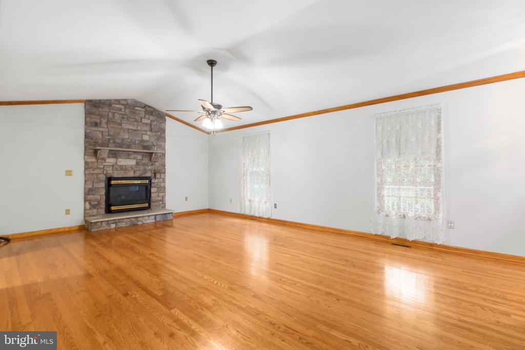 6628 COURTHOUSE RD, SPOTSYLVANIA, Virginia 22551, 3 Bedrooms Bedrooms, ,2 BathroomsBathrooms,Residential,6628 COURTHOUSE RD,VASP2036882 MLS # VASP2036882