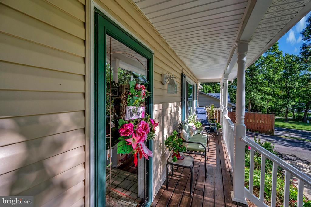 844 STONEWALL LN, FREDERICKSBURG, Virginia 22407, 3 Bedrooms Bedrooms, ,2 BathroomsBathrooms,Residential,844 STONEWALL LN,VASP2036886 MLS # VASP2036886
