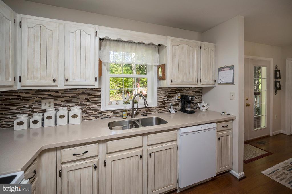 844 STONEWALL LN, FREDERICKSBURG, Virginia 22407, 3 Bedrooms Bedrooms, ,2 BathroomsBathrooms,Residential,844 STONEWALL LN,VASP2036886 MLS # VASP2036886