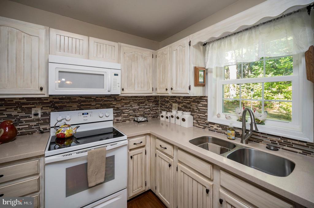 844 STONEWALL LN, FREDERICKSBURG, Virginia 22407, 3 Bedrooms Bedrooms, ,2 BathroomsBathrooms,Residential,844 STONEWALL LN,VASP2036886 MLS # VASP2036886