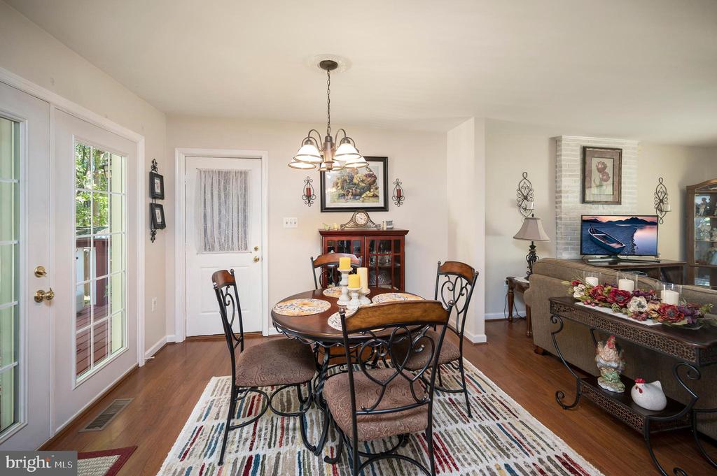 844 STONEWALL LN, FREDERICKSBURG, Virginia 22407, 3 Bedrooms Bedrooms, ,2 BathroomsBathrooms,Residential,844 STONEWALL LN,VASP2036886 MLS # VASP2036886