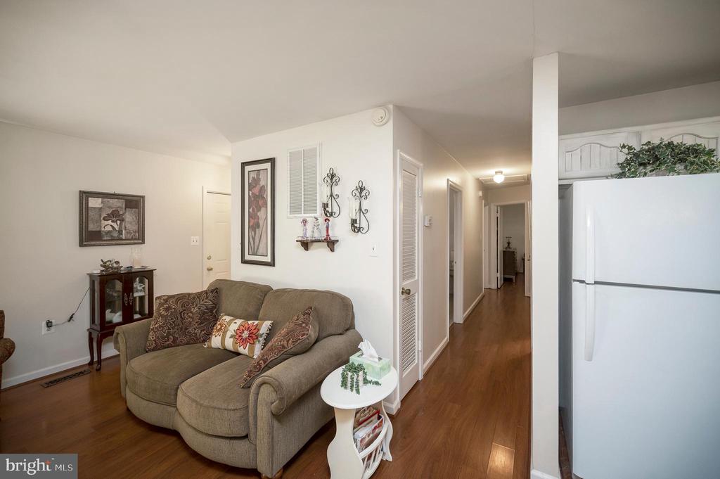 844 STONEWALL LN, FREDERICKSBURG, Virginia 22407, 3 Bedrooms Bedrooms, ,2 BathroomsBathrooms,Residential,844 STONEWALL LN,VASP2036886 MLS # VASP2036886