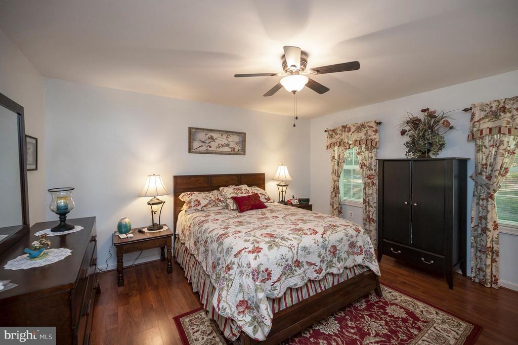 844 STONEWALL LN, FREDERICKSBURG, Virginia 22407, 3 Bedrooms Bedrooms, ,2 BathroomsBathrooms,Residential,844 STONEWALL LN,VASP2036886 MLS # VASP2036886
