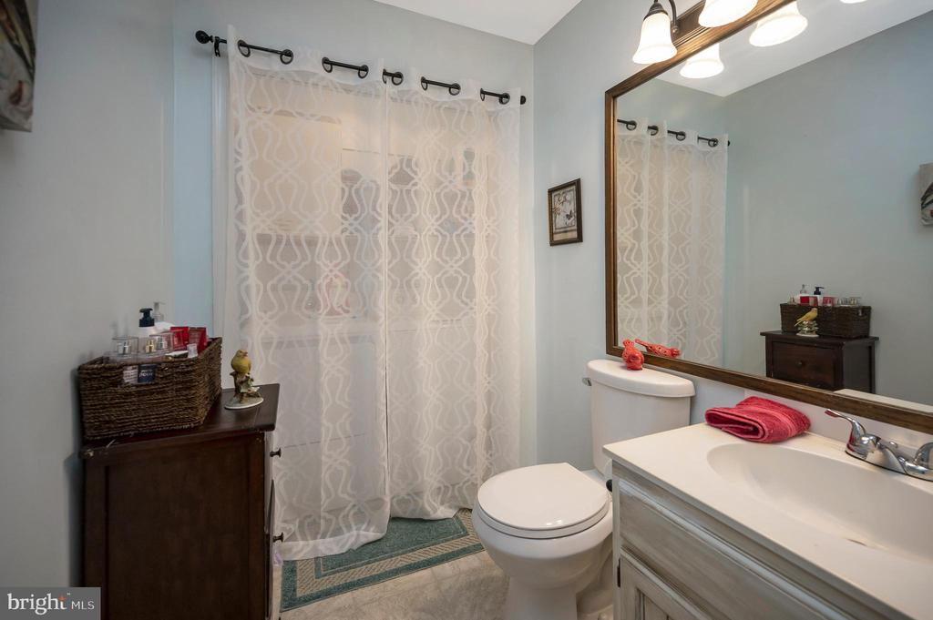 844 STONEWALL LN, FREDERICKSBURG, Virginia 22407, 3 Bedrooms Bedrooms, ,2 BathroomsBathrooms,Residential,844 STONEWALL LN,VASP2036886 MLS # VASP2036886