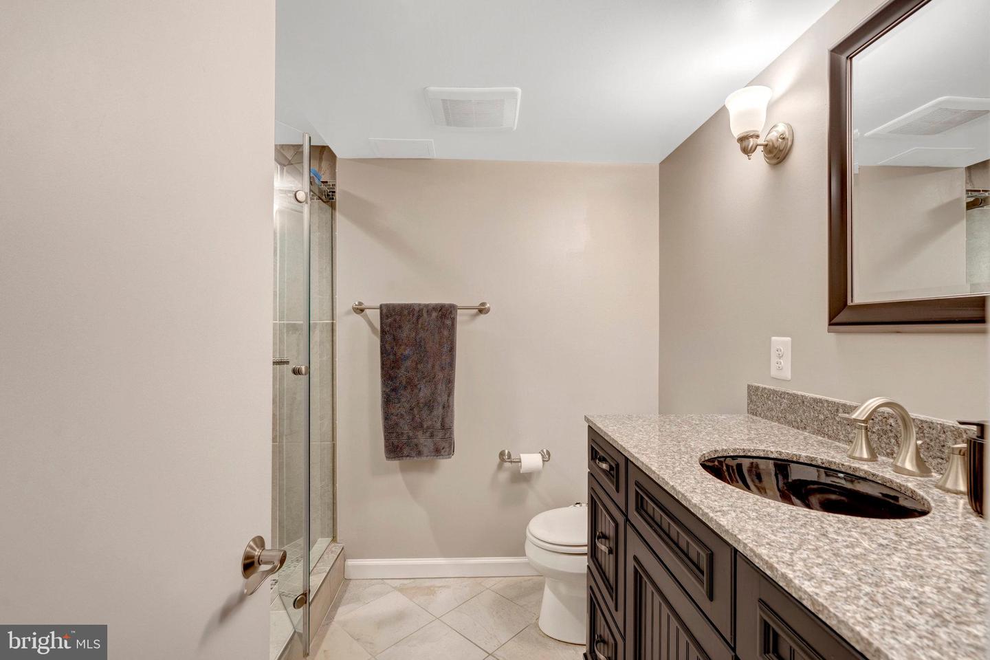 3907 FAIRVIEW DR, FAIRFAX, Virginia 22031, 3 Bedrooms Bedrooms, ,2 BathroomsBathrooms,Residential,For sale,3907 FAIRVIEW DR,VAFC2007138 MLS # VAFC2007138