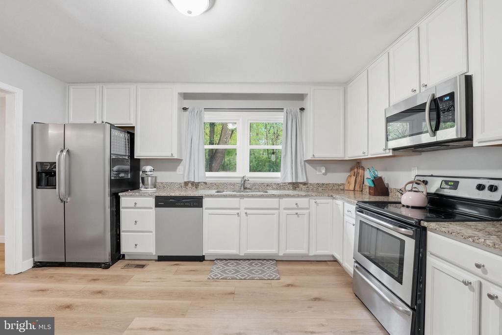 4514 GREENFIELD DR, FREDERICKSBURG, Virginia 22408, 3 Bedrooms Bedrooms, ,2 BathroomsBathrooms,Residential,4514 GREENFIELD DR,VASP2036888 MLS # VASP2036888