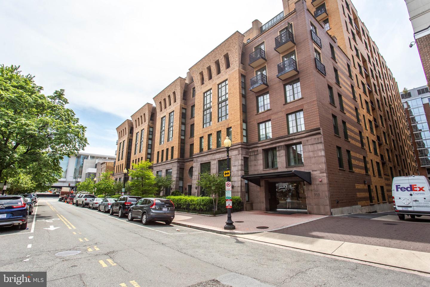 910 M ST NW #516, WASHINGTON, District Of Columbia 20001, 1 Bedroom Bedrooms, ,2 BathroomsBathrooms,Residential,For sale,910 M ST NW #516,DCDC2225734 MLS # DCDC2225734
