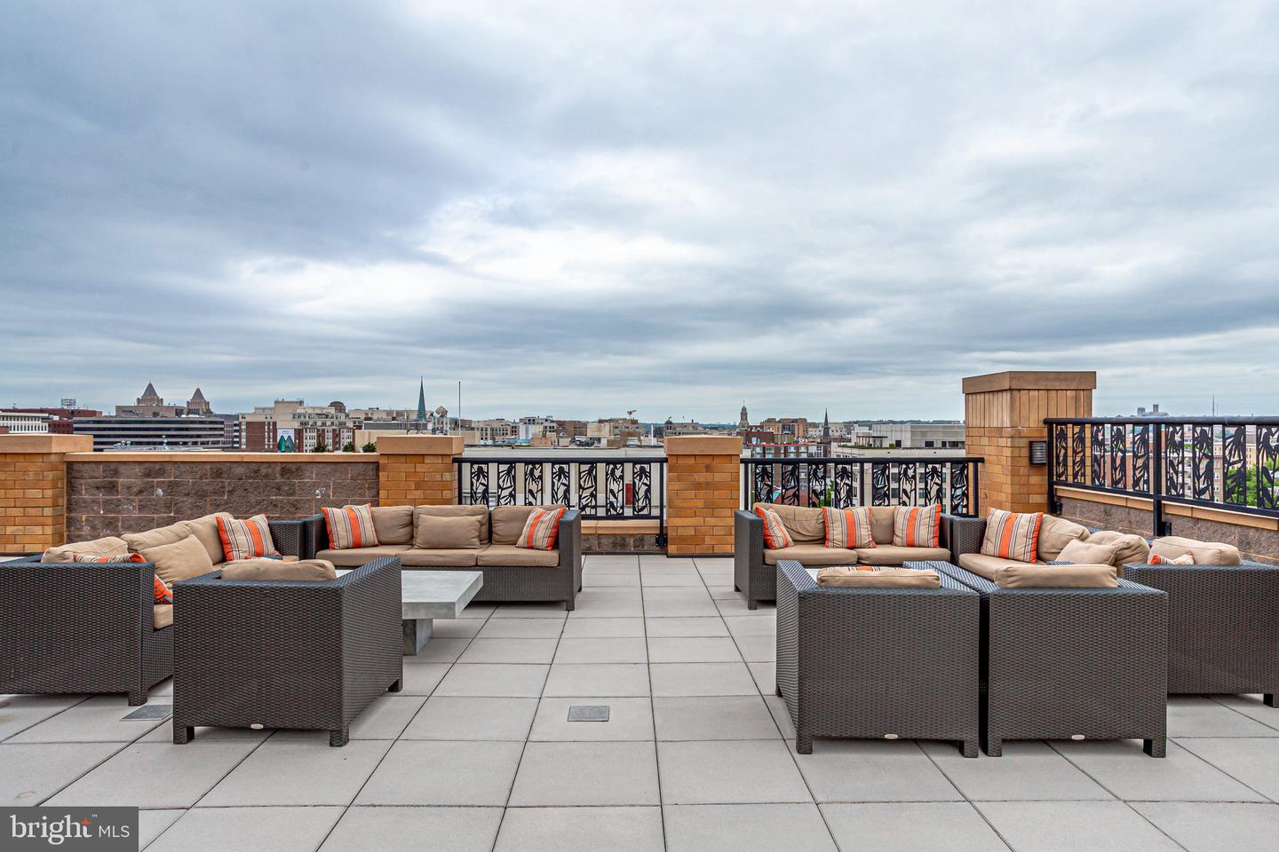 910 M ST NW #516, WASHINGTON, District Of Columbia 20001, 1 Bedroom Bedrooms, ,2 BathroomsBathrooms,Residential,For sale,910 M ST NW #516,DCDC2225734 MLS # DCDC2225734