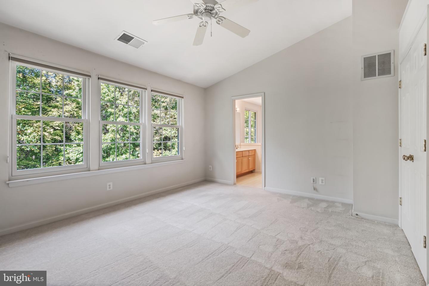 14968 SLIPPERY ELM CT, WOODBRIDGE, Virginia 22193, 3 Bedrooms Bedrooms, ,2 BathroomsBathrooms,Residential,For sale,14968 SLIPPERY ELM CT,VAPW2105572 MLS # VAPW2105572