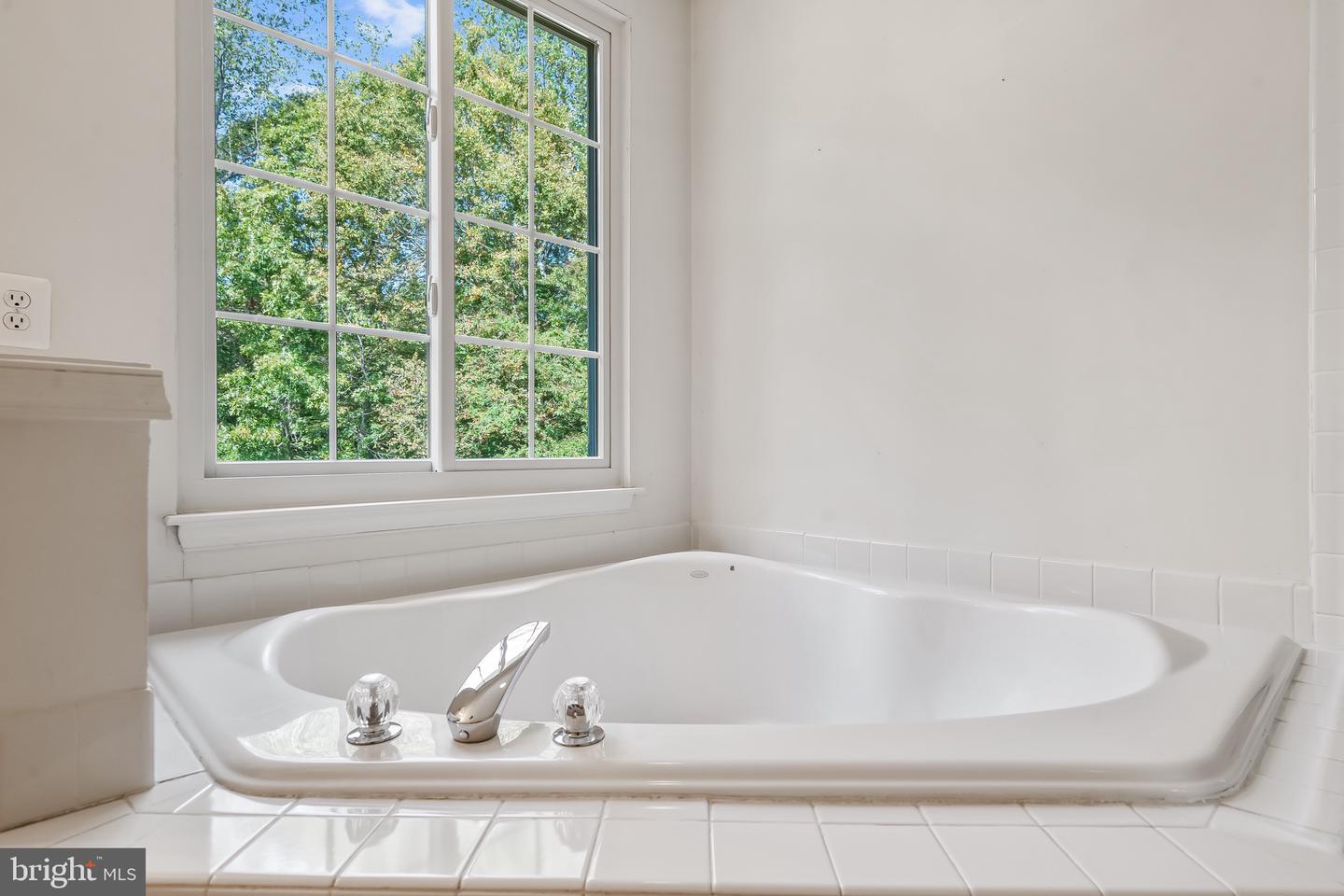 14968 SLIPPERY ELM CT, WOODBRIDGE, Virginia 22193, 3 Bedrooms Bedrooms, ,2 BathroomsBathrooms,Residential,For sale,14968 SLIPPERY ELM CT,VAPW2105572 MLS # VAPW2105572