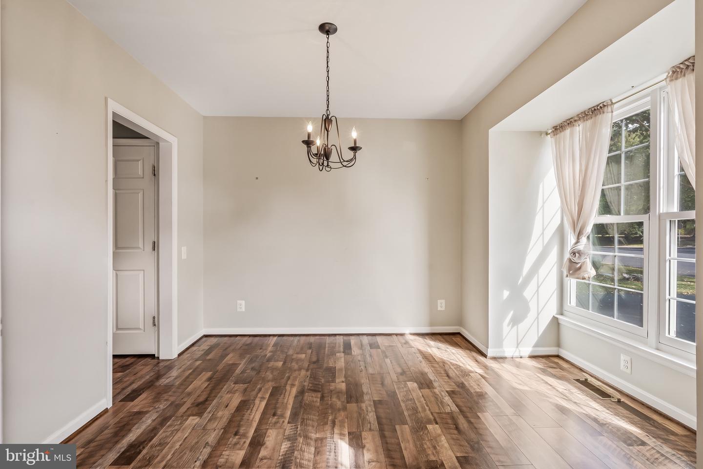 14968 SLIPPERY ELM CT, WOODBRIDGE, Virginia 22193, 3 Bedrooms Bedrooms, ,2 BathroomsBathrooms,Residential,For sale,14968 SLIPPERY ELM CT,VAPW2105572 MLS # VAPW2105572
