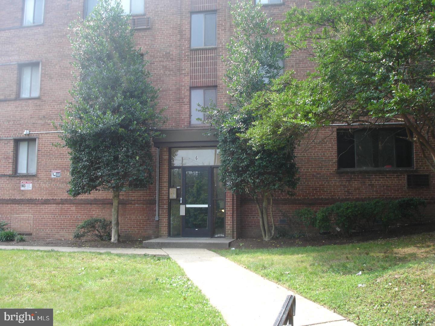 6 GALVESTON ST SW #103, WASHINGTON, District Of Columbia 20032, 2 Bedrooms Bedrooms, ,1 BathroomBathrooms,Residential,For sale,6 GALVESTON ST SW #103,DCDC2226006 MLS # DCDC2226006